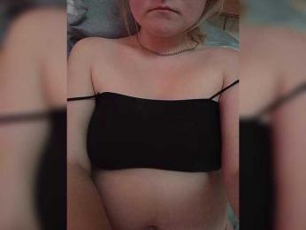 Queen-of-the-I-Nights webcam model stream image