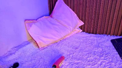 MelodyMartinez9 webcam model stream image
