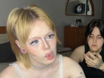 AliceAndMia webcam bongacams model stream image
