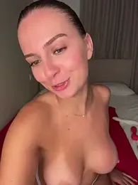 juliakhaleesii2 webcam model stream image