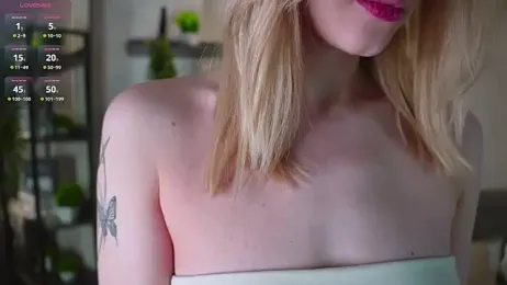 EdlaHewell webcam stripchat model stream image