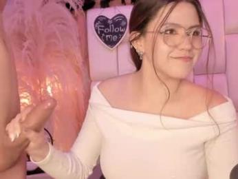 daphne_and_roger webcam chaturbate model stream image