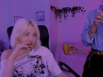 gloria_bubble webcam model stream image