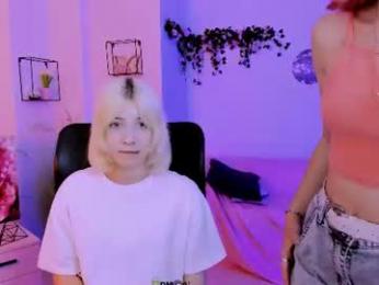 gloria_bubble webcam model stream image