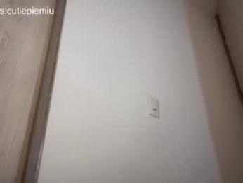 cutiepiemiu webcam model stream image