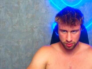 Merrick Graves webcam model stream image
