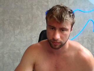 Merrick Graves webcam model stream image