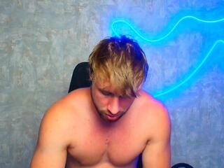 Merrick Graves webcam model stream image