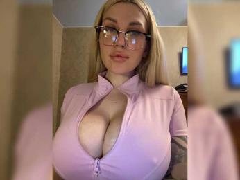 _13___ webcam bongacams model stream image