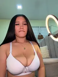 rossy_0103 webcam stripchat model stream image