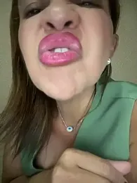 intact_w webcam model stream image