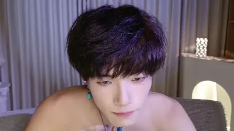 RenZeng webcam stripchat model stream image