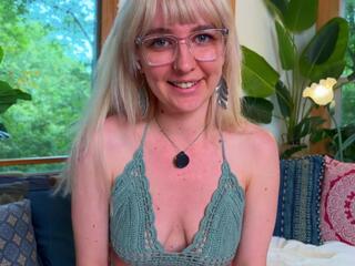Ally Elliot webcam model stream image