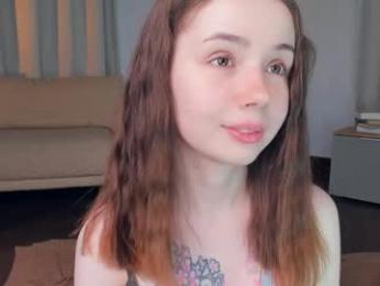 glowhub_ webcam model stream image