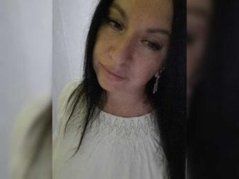 Nikoletta25 webcam model stream image