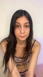 DevineSimone webcam model stream image