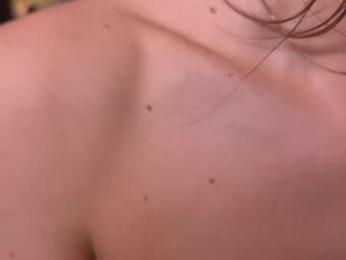 roselyn_rose webcam model stream image