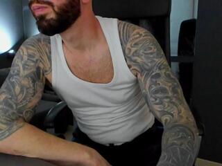 Armand webcam flirt4free model stream image