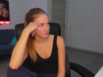 agelina_summer webcam chaturbate model stream image