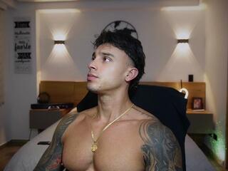 Belami Colton webcam model stream image