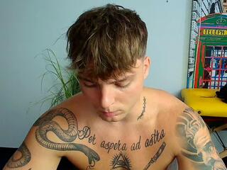 Magnus Eyevein webcam flirt4free model stream image