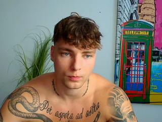 Magnus Eyevein webcam model stream image