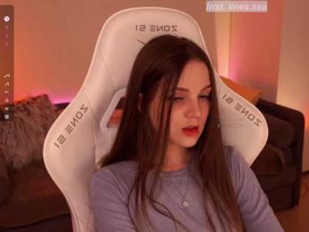 linessa webcam model stream image