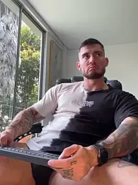 DimitriSullivan_ webcam model stream image