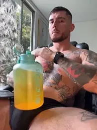 DimitriSullivan_ webcam model stream image