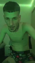 TuuNeenee30 webcam cam4 model stream image