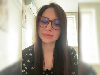 Y_Leiki webcam model stream image