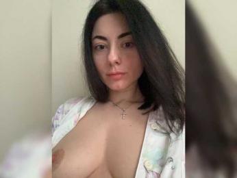 AB_runette webcam model stream image