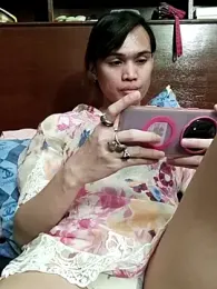 QueenSoreal webcam model stream image