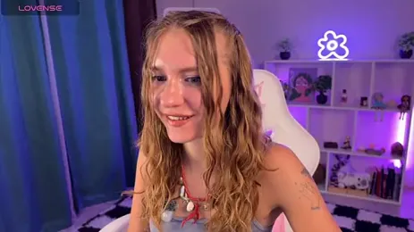 KellySunn webcam stripchat model stream image