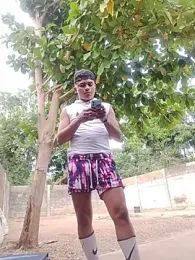 HOTRAINYGOLDEN webcam model stream image