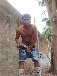 HOTRAINYGOLDEN webcam model stream image