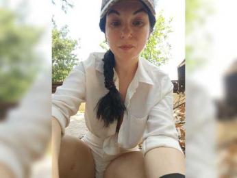LilithNewdawn webcam model stream image