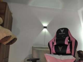 eva-lee18 webcam model stream image
