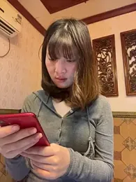 littleqiu webcam stripchat model stream image