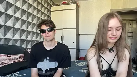 merycouple webcam stripchat model stream image