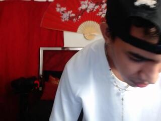 Sasuke Brons & Kevin Kelce webcam model stream image