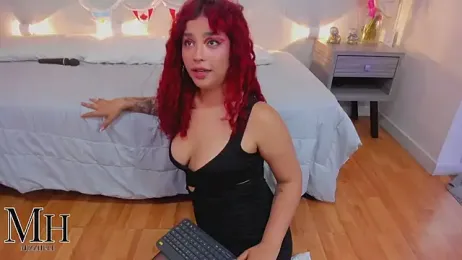 MizzHell webcam model stream image