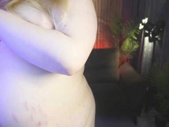 TinkerrBelll webcam bongacams model stream image
