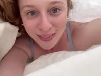 pretendlunch webcam model stream image