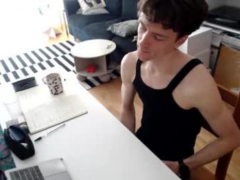 mindly webcam model stream image