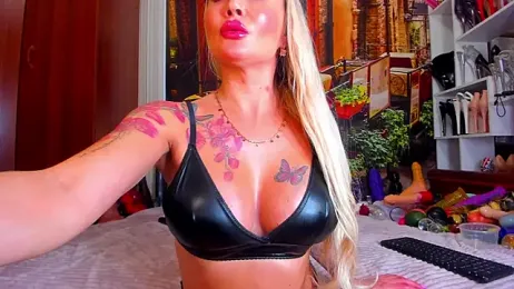 NikkaHOTx webcam model stream image