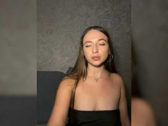 Alisaa-00 webcam model stream image