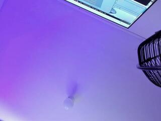 Sammantha Olssen webcam model stream image