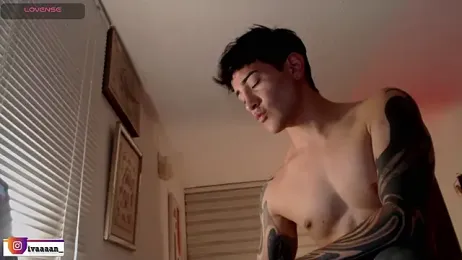 ivaaaan_ webcam model stream image