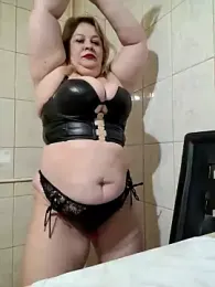 AriannaMilf webcam stripchat model stream image